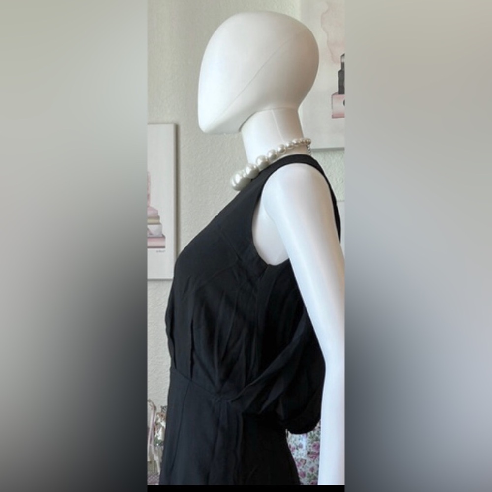 L’agence Modest And Conservative Basic Sleeveless… - image 3